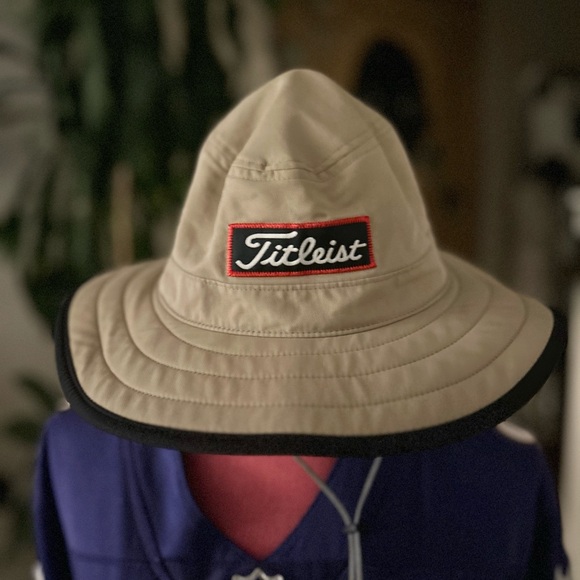 TITLEIST TOUR AUSSIE BUCKET HAT - Picture 1 of 7